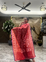 A Timeless Red Cotton Raktambari Jamdani Saree with Intricate Koniyas &nbsp;