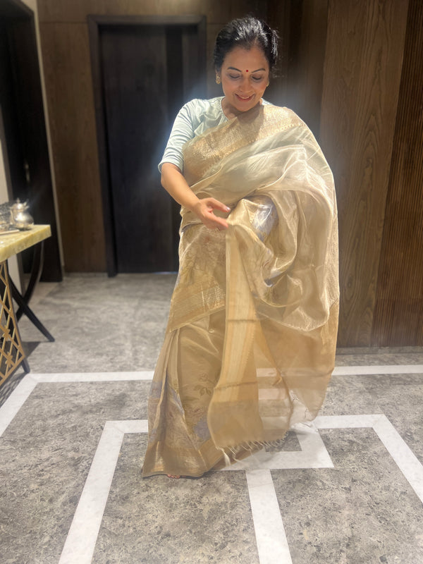 Effortless Glamour in a Champagne Gold Tissue Kora Silk Digital Print Saree