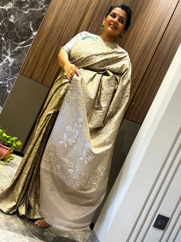 Almond Tones in Katan: A Story Woven in Cutwork Jamdani