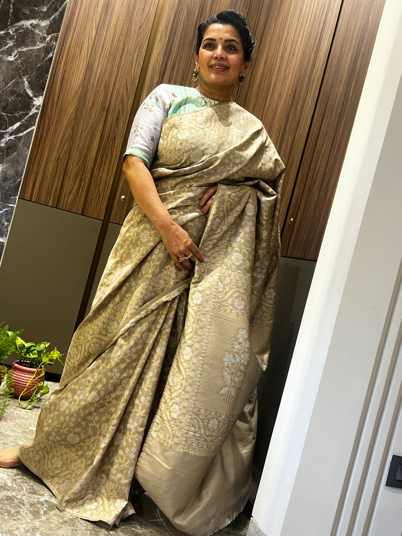 Almond Tones in Katan: A Story Woven in Cutwork Jamdani
