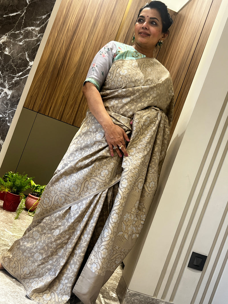 Almond Tones in Katan: A Story Woven in Cutwork Jamdani