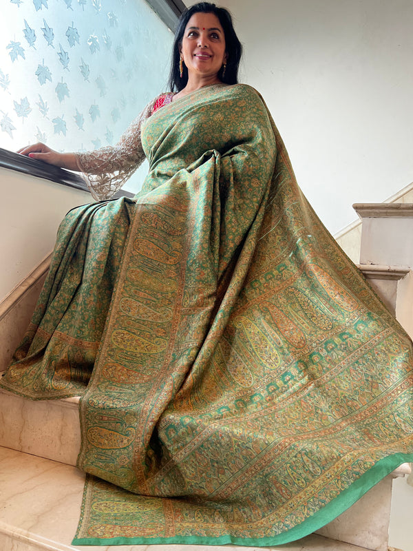 Enchanting Leaf Green Silk Kani Saree with Classic Paisley Motif