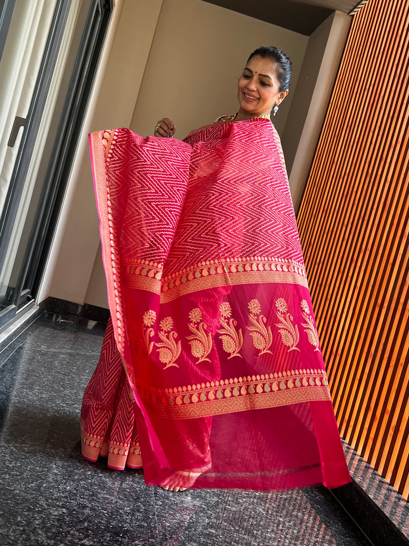 Raspberry Pink Premium Cotton Cutwork Jamdani Saree – A Timeless Weave of Craftsmanship