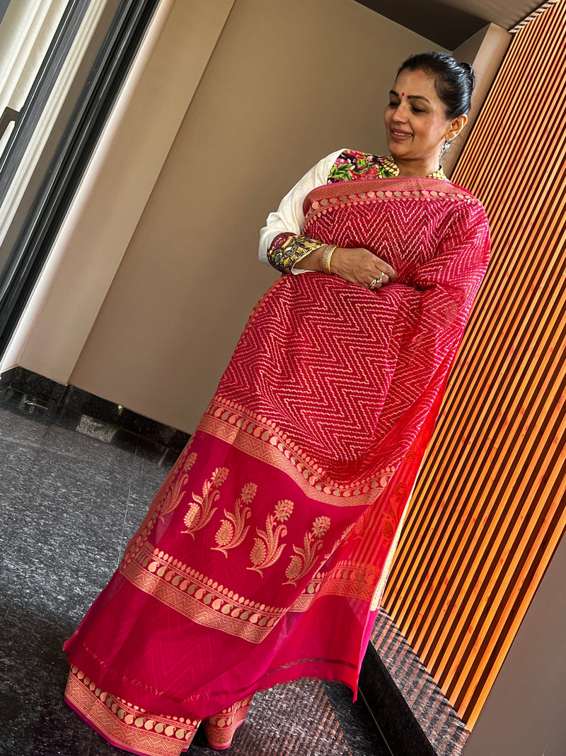 Raspberry Pink Premium Cotton Cutwork Jamdani Saree – A Timeless Weave of Craftsmanship