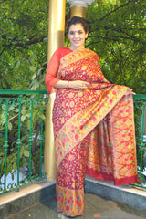 Red Floral/Gulabdar Kani saree with a yellow border - Kashmir Collection - sohum sutras