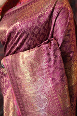 pallu of the saree
