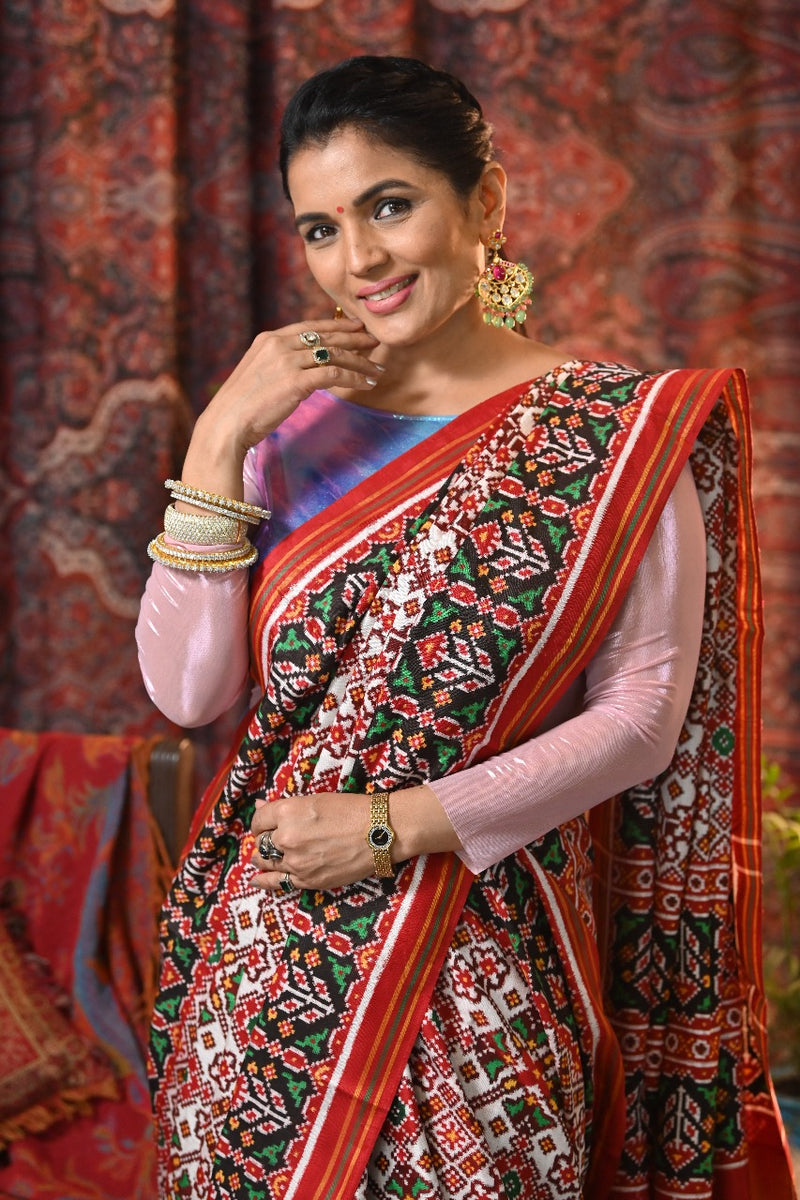 gorgeous fall of saree